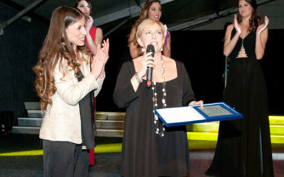 25 anni di Alta Moda: Daniela tu le donne non le copri…le Valorizzi